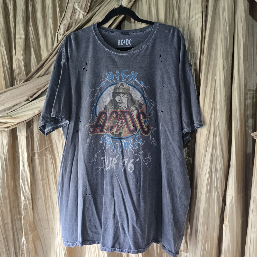 AC/DC Gray Distressed Graphic T-Shirt
